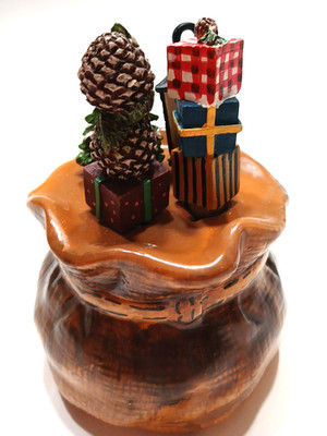 CKAO Santa s Sack 4 Christmas Themed Cheese Knives Acorns Tree Presents Lantern