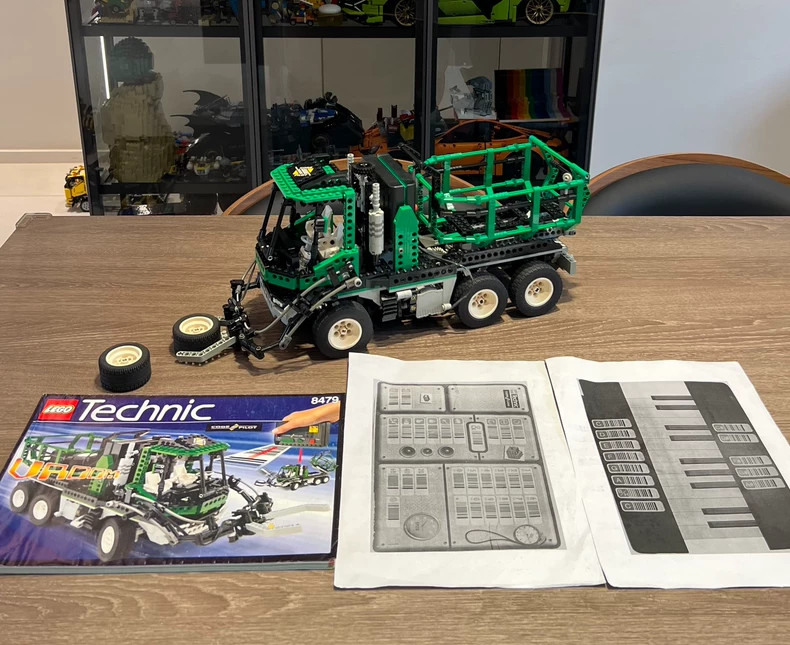 LEGO 8479 Green Barcode Scanner Car—box has been opened