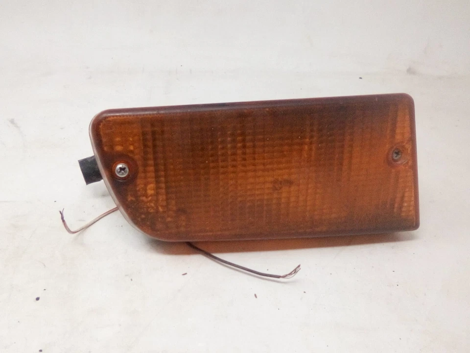 1990 - 91 SUBARU LEGACY & WAGON Right Passinger 侧 OEM PARK 灯 — 第 3/4 张图片