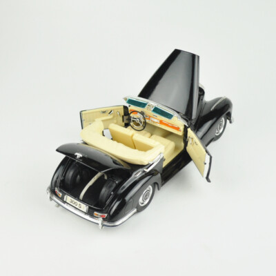 Mercedes-Benz 300S (1955) - Maisto - 1:18 - Black | eBay