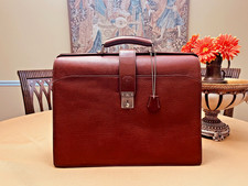 BURBERRYS of LONDON "DARESBURY" Leather Briefcase / Lawyer-Doctor Bag -ENGLAND