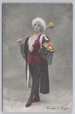 Handkoloriertes RPPC Schauspielerin Anita da Costa Königin Kostüm Varietes Paris unbespielt