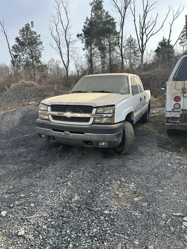 Parts Truck, 2004 Silverado 2500 Hd, 4wd, Gas 6.0 Vortex.