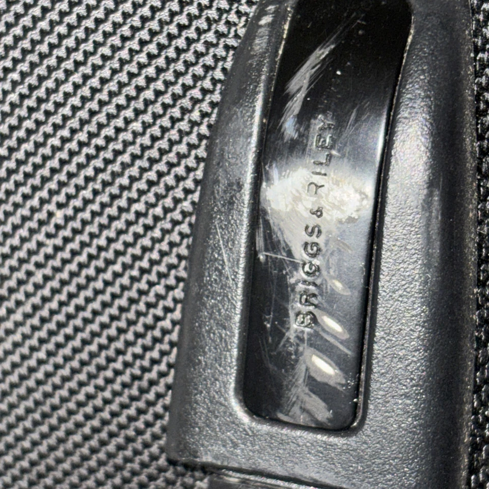 BRIGGS & RILEY BASELINE (U421LX-4) 21” 2-Wheel Expandable Carry-On, Black - Image 4 of 4