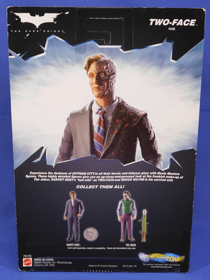 ☆レア☆BATMAN THE DARK KNIGHT TWO-FACE BATMAN DARK KNIGHT TWO-FACE FIGURE W/SCARRED COIN 2008 MATTEL