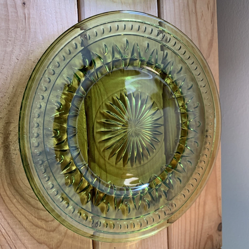 "Juego de 2 platos MCM vintage de vidrio de aguacate verde Colony Park Lane de 8,5""" Foto 3 de 4