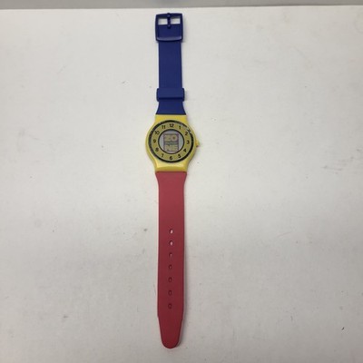 Vintage Discovery Zone DZ Plastic Watch, Red/Blue/Yellow, Dead Battery, Untested