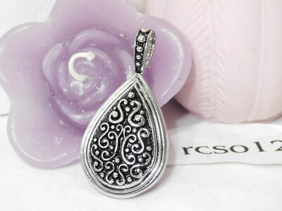 Beautiful Lia Sophia ''BROCADE'' Pendant Slide,  NWOT 