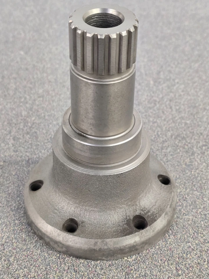 BONITO USADO ORIGINAL GENUINO PORSCHE 911 912 901 TRANSMISIÓN SALIDA EJE BRIDA Foto 3 de 4