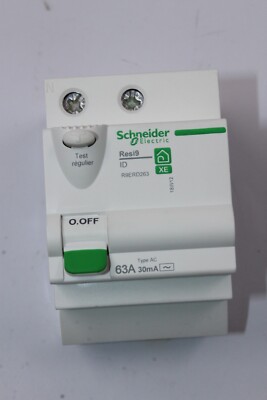 LOT OF 4 - SCHNEIDER R9ERD263 2P-63A-30mA-AC RCCB