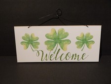 Wood with Metal Hanger St. Patricks Day Wall Hanging/Welcome with Shamrocks
