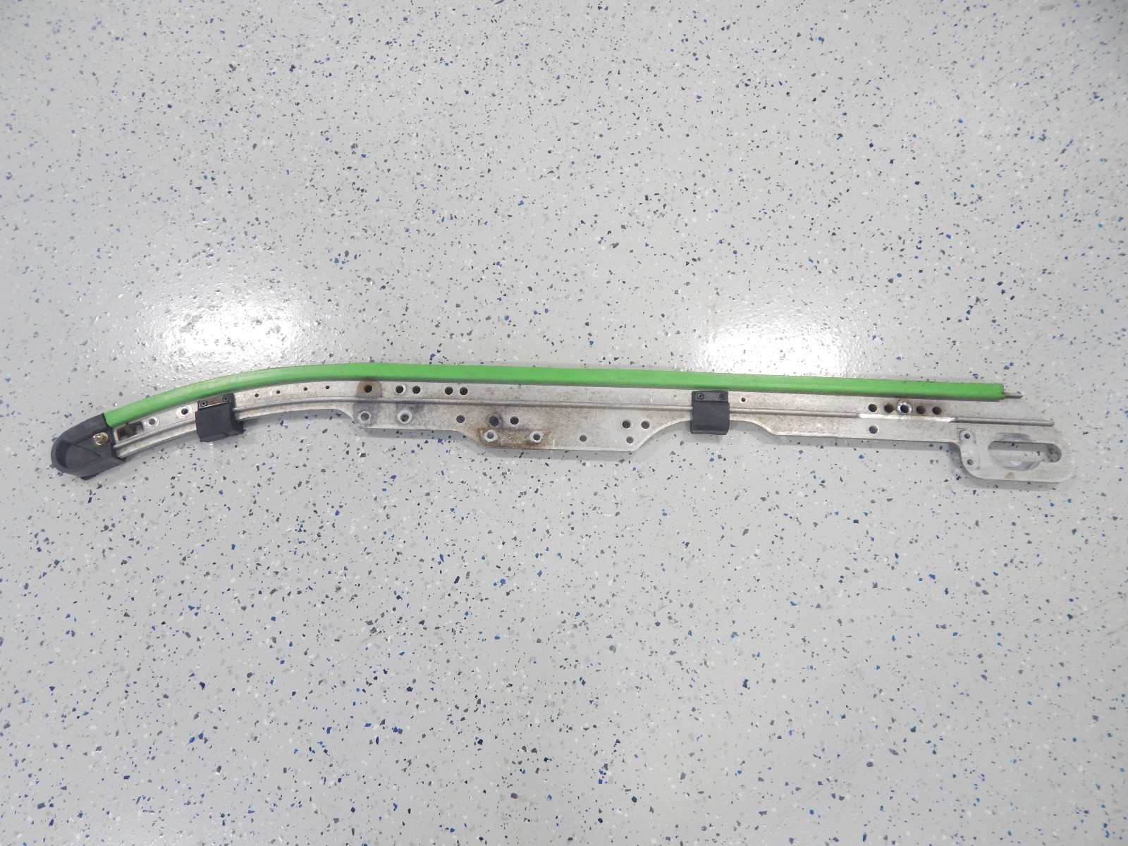 ARCTIC CAT SNOWMOBILE 1997 EXT Z ZL REAR SUSPENSION SLIDE RAIL 1604151