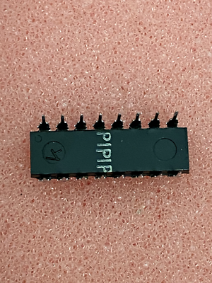 MM74C174N / CD40174BCN – Flip-flop D Esadecimale – DIP16 – National Semiconductor – Vecchio Stock