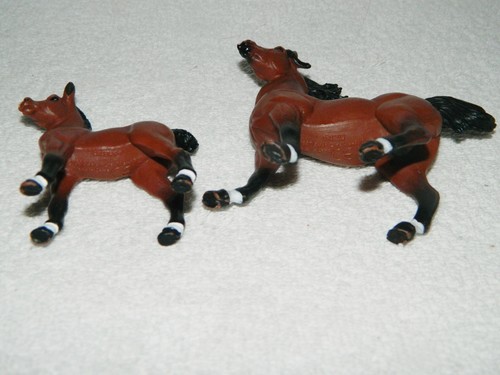 1997 Safari Ltd Bay Arabian Mare & Foal Horse Figurine Toy - Picture 5 of 5