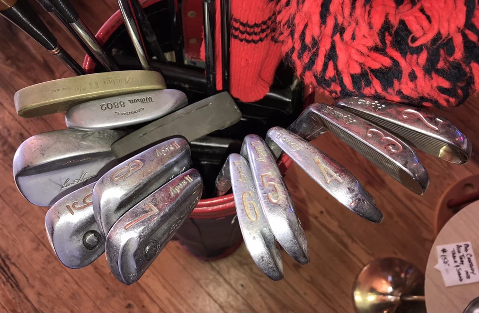 DE COLECCIÓN PALOS DE GOLF MAC GREGOR DRIVERS & PUTTERS HOGAN AMF-BAG PICK-UP STATEN ISL Foto 2 de 4