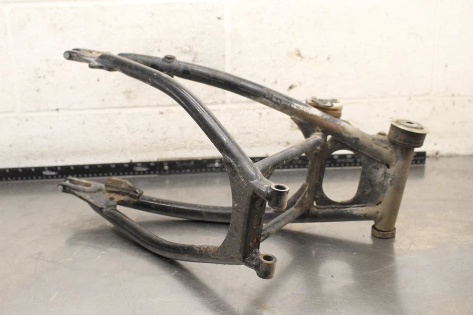 Yamaha MX175 1980 subchasis trasero A250 Foto 4 de 4