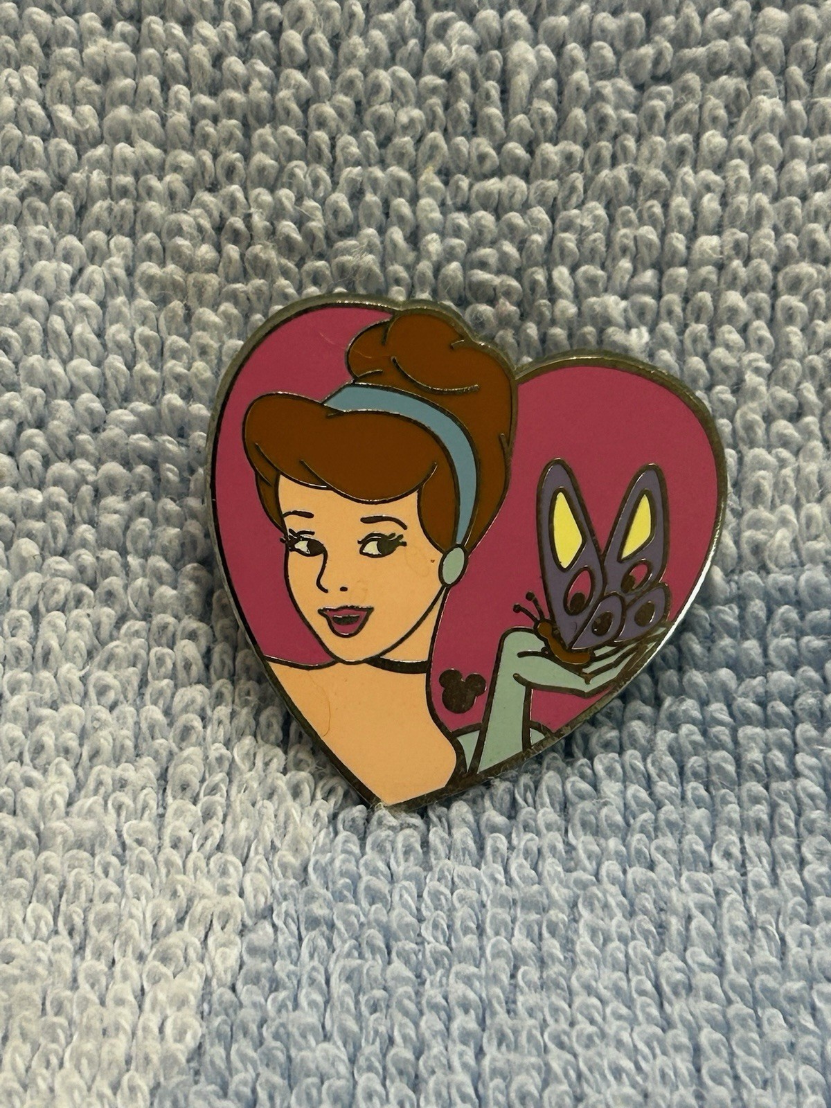 Disney Pin 2010 Hidden Mickey Series Princess Hearts - Cinderella Pin (4g)