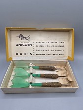 Vintage Unicorn Darts Of Distinction Set of 3- model CB -Green Flights
