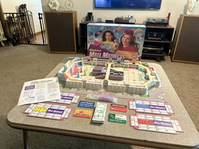 VTG Electronic MALL MADNESS Board Game 1996 Milton Bradley Works & Clean! READ