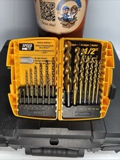 DEWALT DW1342 21 Pieces Titanium Tip Drill Bit Set Missing 1/8 Bit