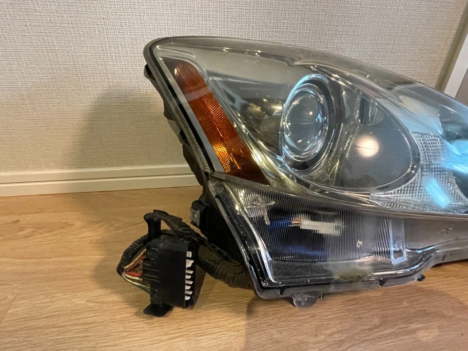 Lexus Genuine IS250 IS350 IS-F 05-10 Early Model HID Headlight Lamp Pair OEM JDM - Image 4 of 4