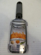 Microplane Extra Coarse Home Series Grater 6250