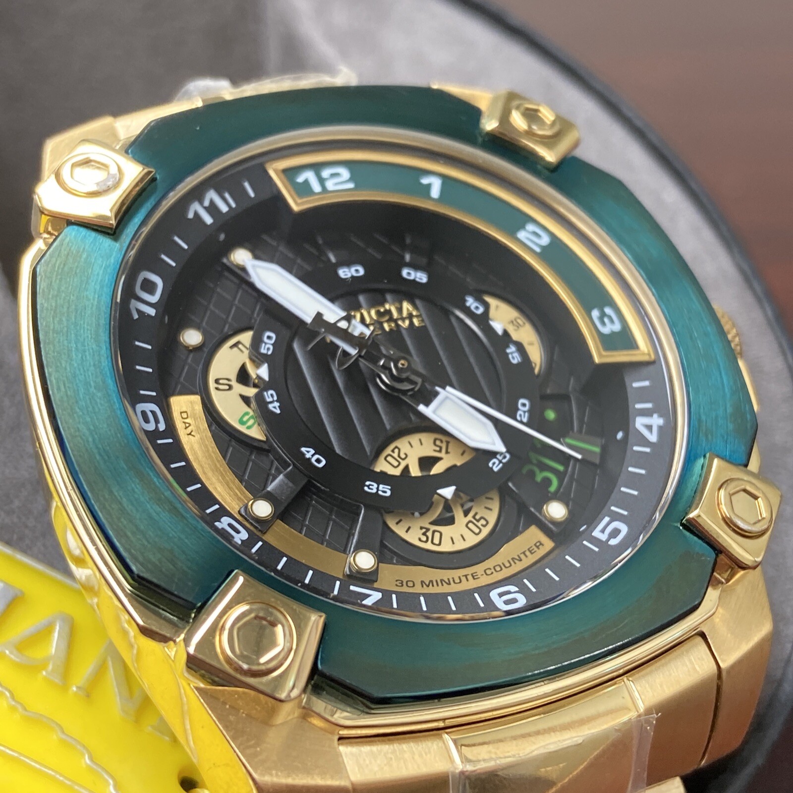 invicta 27050