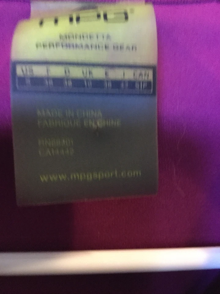 MPG Damas Talla Pequeña Negra Cremallera Completa, Chaqueta Dri Fit, Usada en Excelente Condición Foto 3 de 4