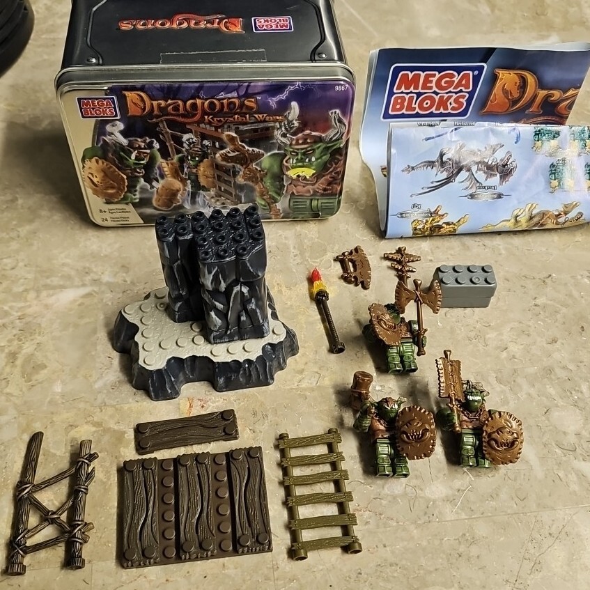 Mega Bloks Dragons 9867 Krystal Wars Set Vorgan War Chest Complete