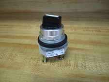 Allen Bradley 800T-H2A Switch 800TH2A W/O Contacts