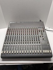 Mackie CR1604-VLZ Mesa de mezclas MIC/LINE 16 canales, **Encendido probado**
