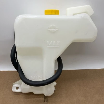 Genuine Nissan Engine Coolant Reservoir 21710-6M110 - Image 1 of 4