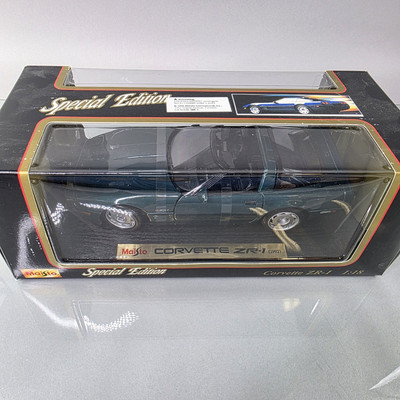Maisto 1992 Chevrolet Corvette ZR-1 TEAL 1:18 Scale Diecast Car
