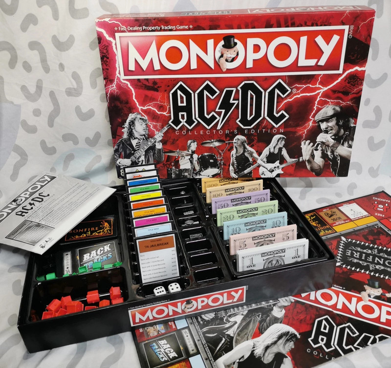 "AC/DC MONOPOLY" COLLECTORS EDITION BOARD GAME (USED BUT IN GREAT CONDITION)