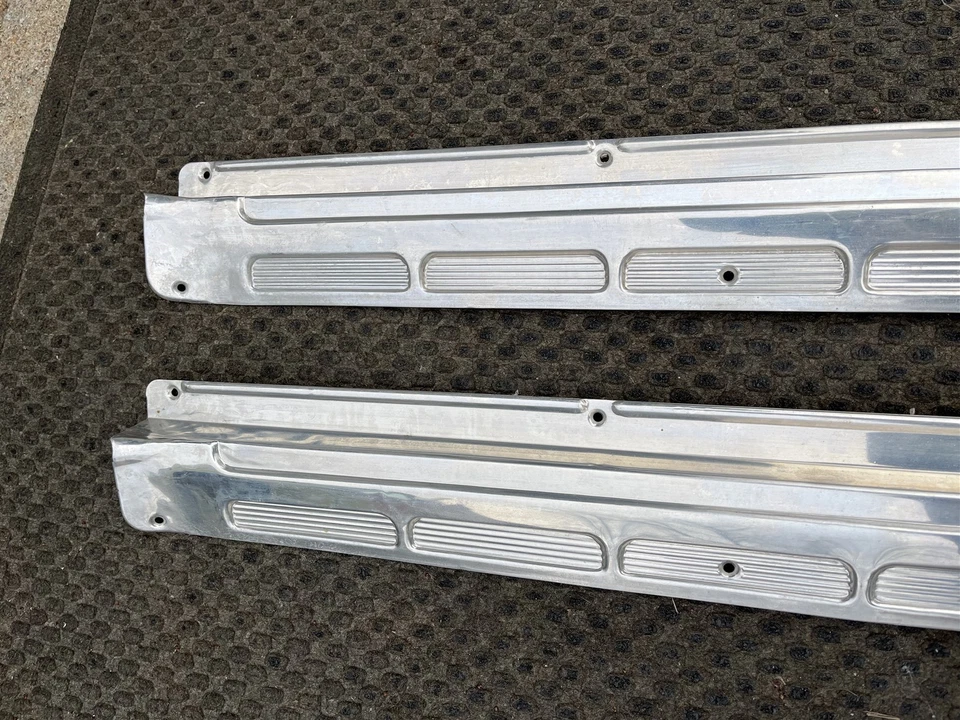 Ford Mustang 1965-1968 convertible nuevo en stock placas de alféizar par de molduras de desgaste 1966 1967 Foto 4 de 4