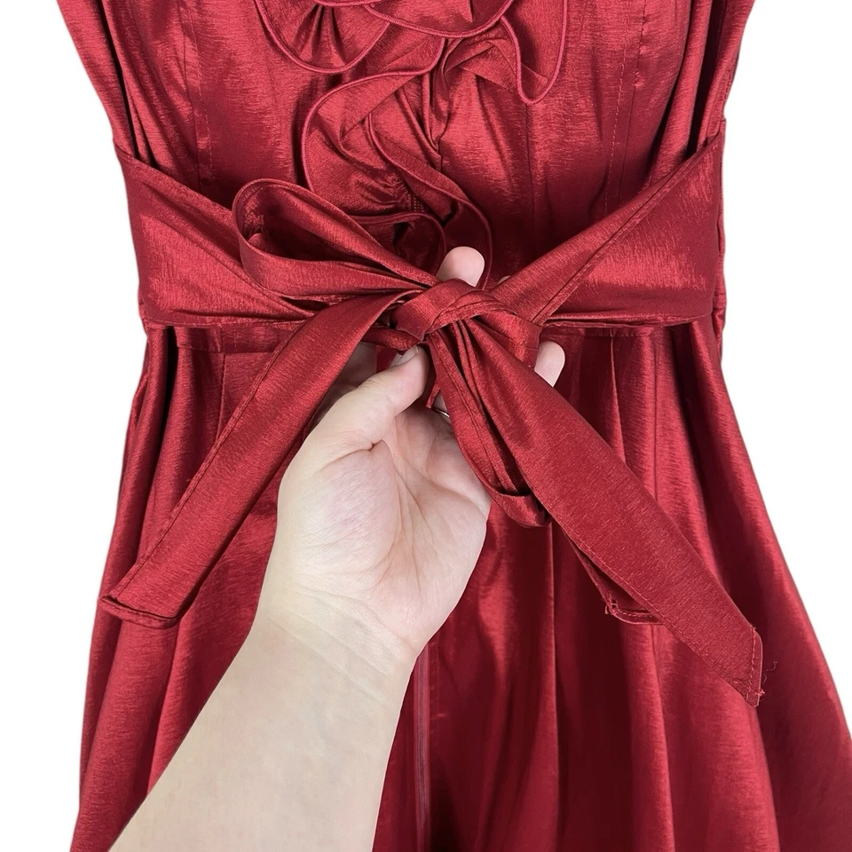 Vestido de cóctel Frank Lyman para mujer 8 rojo metálico dobladillo burbuja sin mangas con cinturón Foto 4 de 4