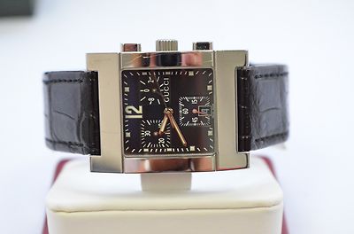 W248- GUCCI 7700 Series Black Leather Band Chronograph Date