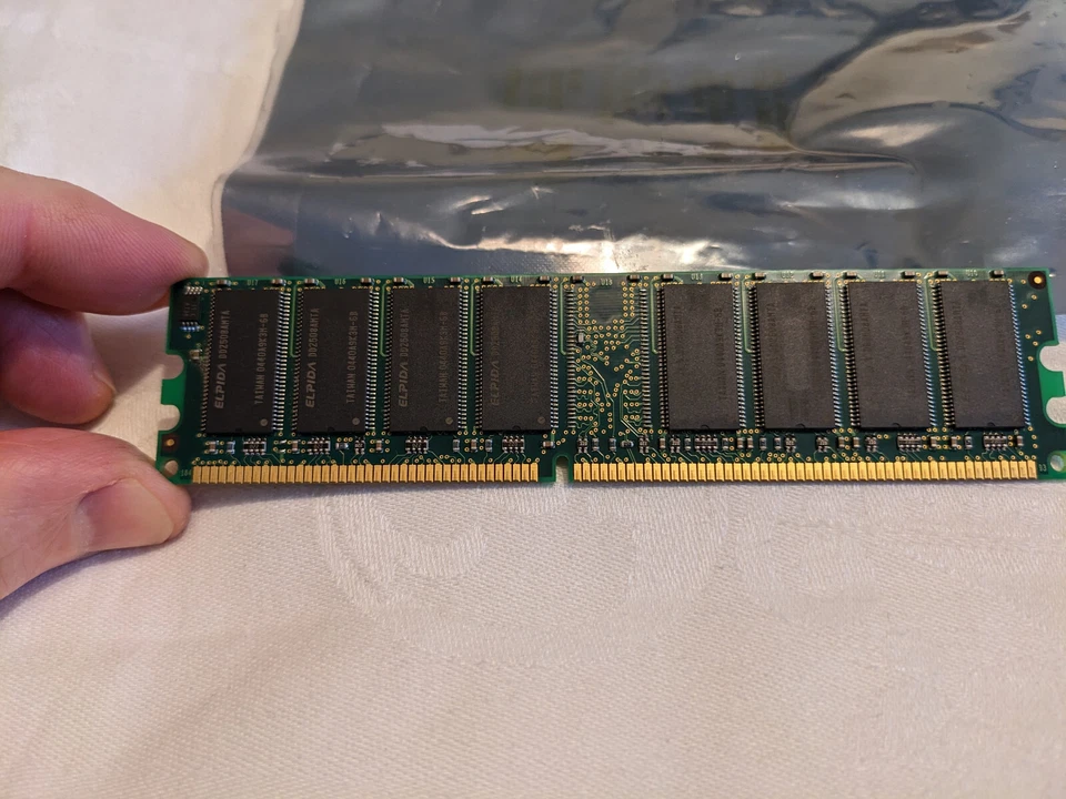 512MB Memory Elpida IBM EBD52UC8AMFA-6B  PC2700U-2533-0-B1 - Image 4 of 4