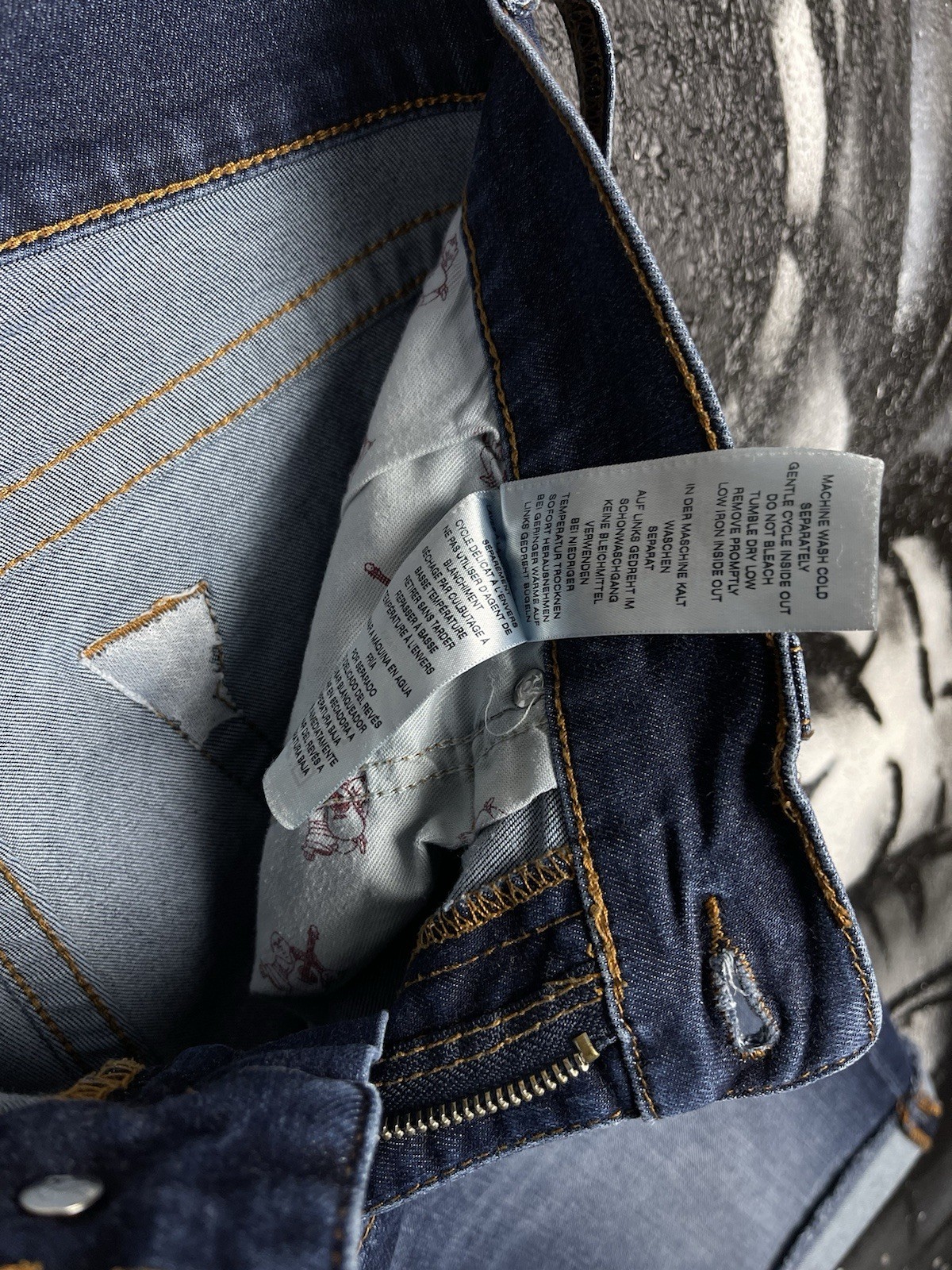 True Religion Y2K Ricky Relaxed Fit Blue Denim Vintage Shorts Men’s Size 30 thumbnail 14