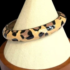 Enamel Animal Print Leopard Gold Tone Hinged Bangle Cuff Clamper Bracelet Sz 7.5