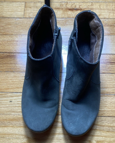 Stivaletto Dansko Maria verde oliva in pelle scamosciata con zip misura 39 8,5-9