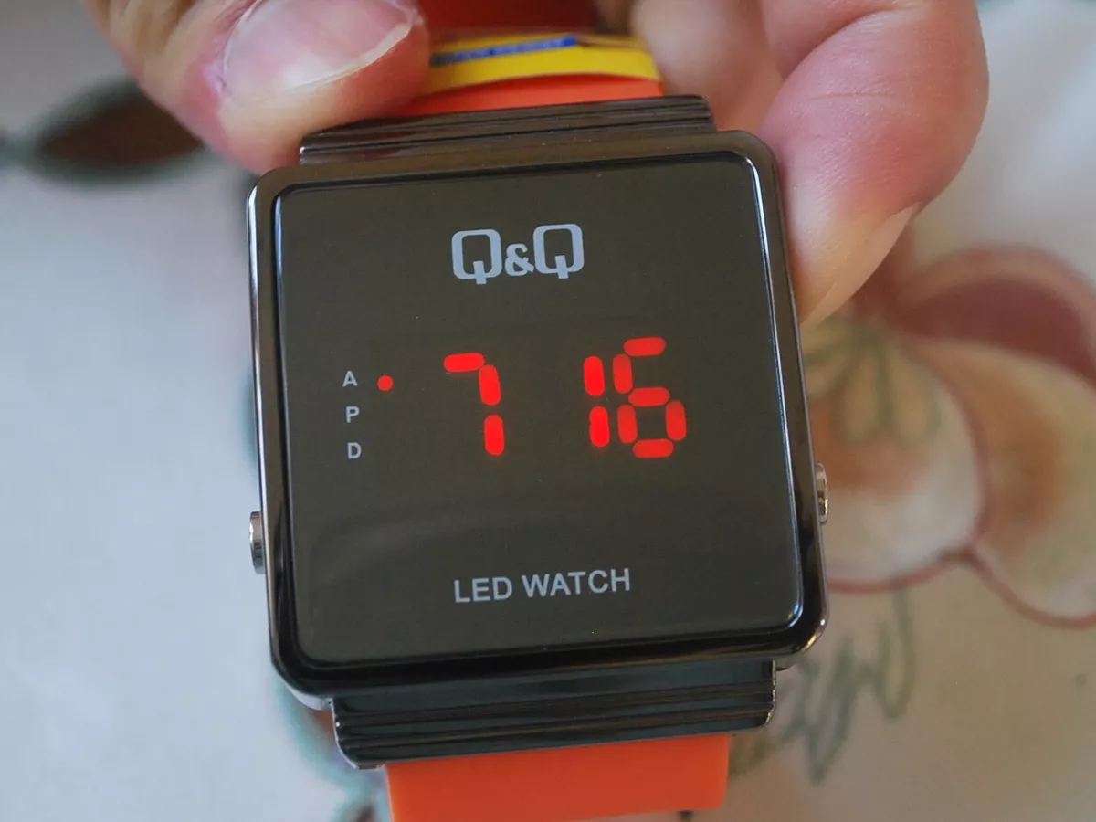 Q&q led watch deals