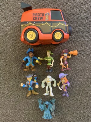 SCOOBY DOO Pirate Crew MYSTERY MACHINE & SHAGGY Velma DAPHNE Fred MONSTERS
