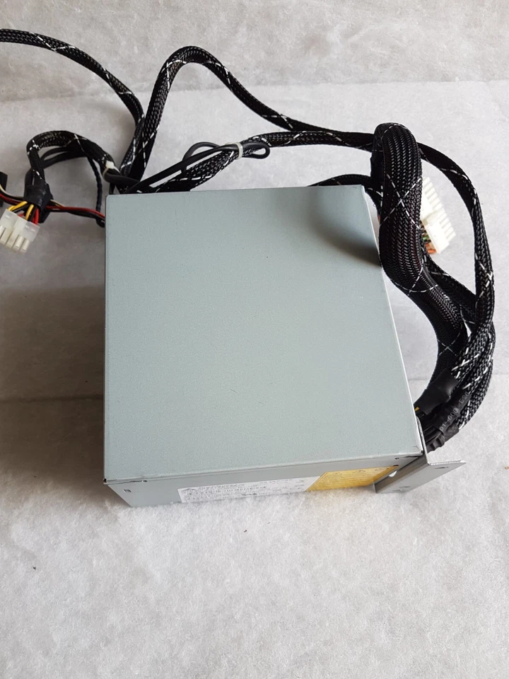 HP Proliant ML350E Gen8 ATX 460W Delta DPS-460DB-6 A R00 Power Supply 648176-001 - Image 3 of 4