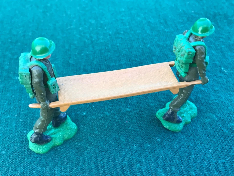 1970s Britains Swoppet British Army Stretcher Team and Field Hospital - Image 2 of 4