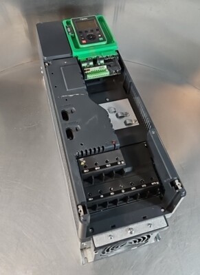 SCHNEIDER ELECTRIC ATV930D30N4 (Altivar 930) 30kW-40HP Drive  (1A-13)