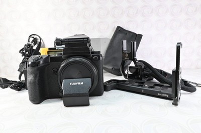 Fujifilm GFX 50S / FF160005 - 125 Klicks - GT24 Sale - 12 Monate Gewährleistung