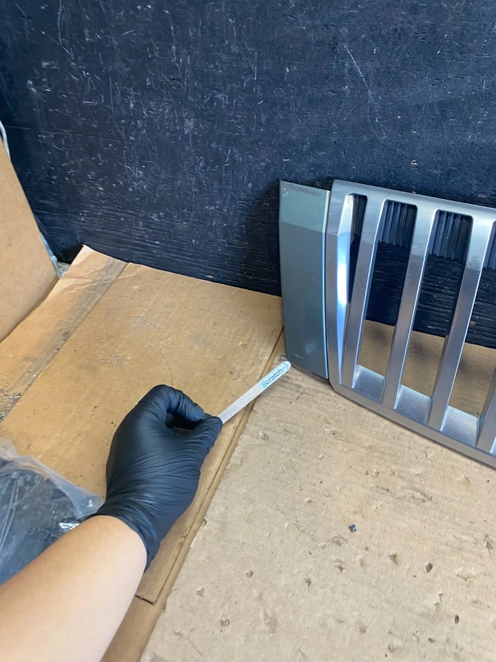 Parrilla superior delantera Mercury Montego 2005 2006 2007 OEM S3318 DG Foto 4 de 4