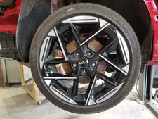 25 Kia K4 Gt Line 18x8 Wheel 5 Spokes Black And Machined See Images