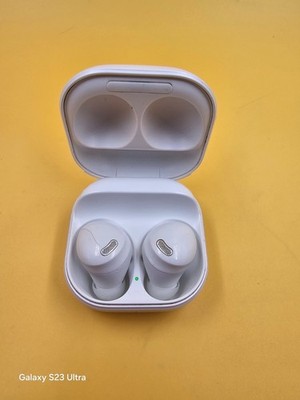 Samsung Galaxy Buds Pro In-Ear-Kopfhörer - Weiß (SM-R190)/ Riss im linken Bud